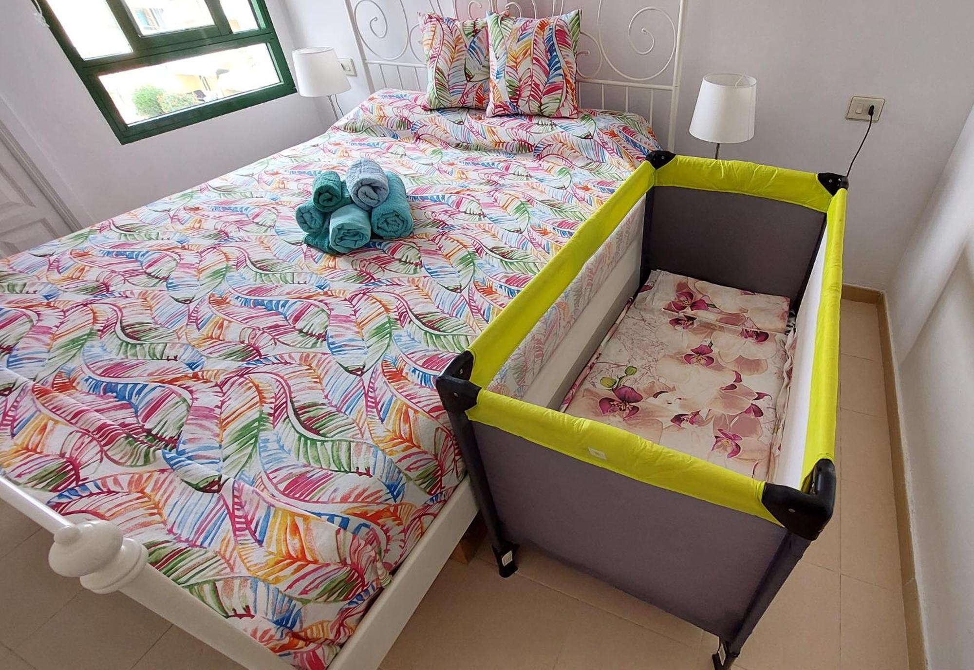 קוסטה דל סילנסיו South Tenerife 2 Bedrooms With Sunny Terrace And Amazing Views To Teide And Pool מראה חיצוני תמונה